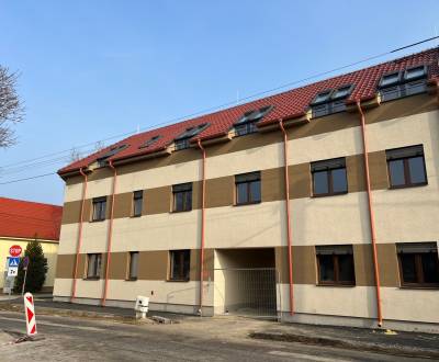 Eladó 3 szobás lakás, Radlinského, Hlohovec, Szlovákia
