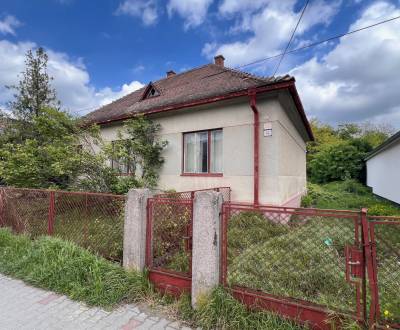 Eladó Családi ház, Családi ház, Chtelnica, Piešťany, Szlovákia