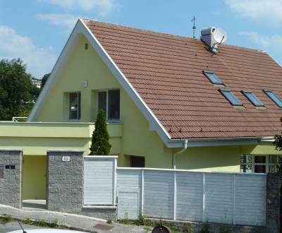 Kiadó Családi ház, Myjavská, Bratislava - Staré Mesto, Szlovákia