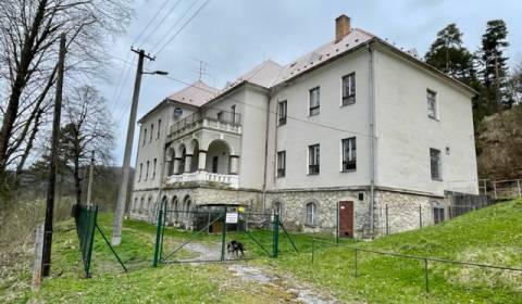Eladó Különleges ingatlanok, domaniža, Považská Bystrica, Szlovákia