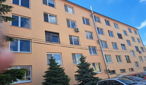 Eladó 2 szobás lakás, 2 szobás lakás, Moyzesova, Pezinok, Szlovákia