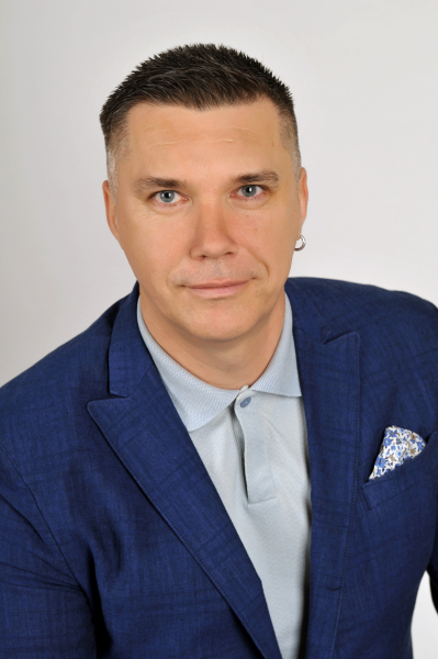  Peter Lantoš, realitný maklér