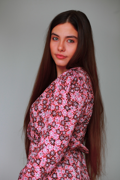 Hana  Furáková