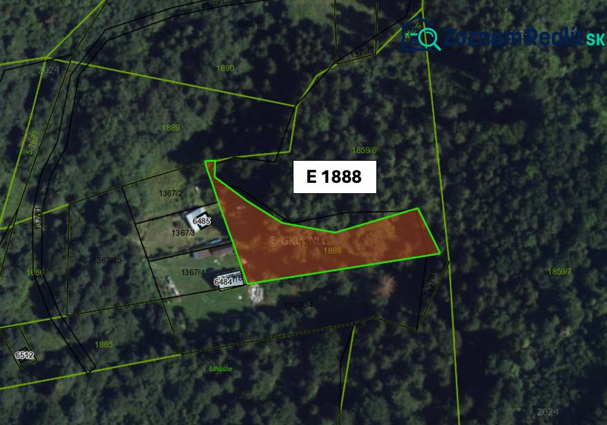 Légi felvétel Malachov mezőgazdasági és erdőterületeiről, az E 1888-as telekkel megjelölve.