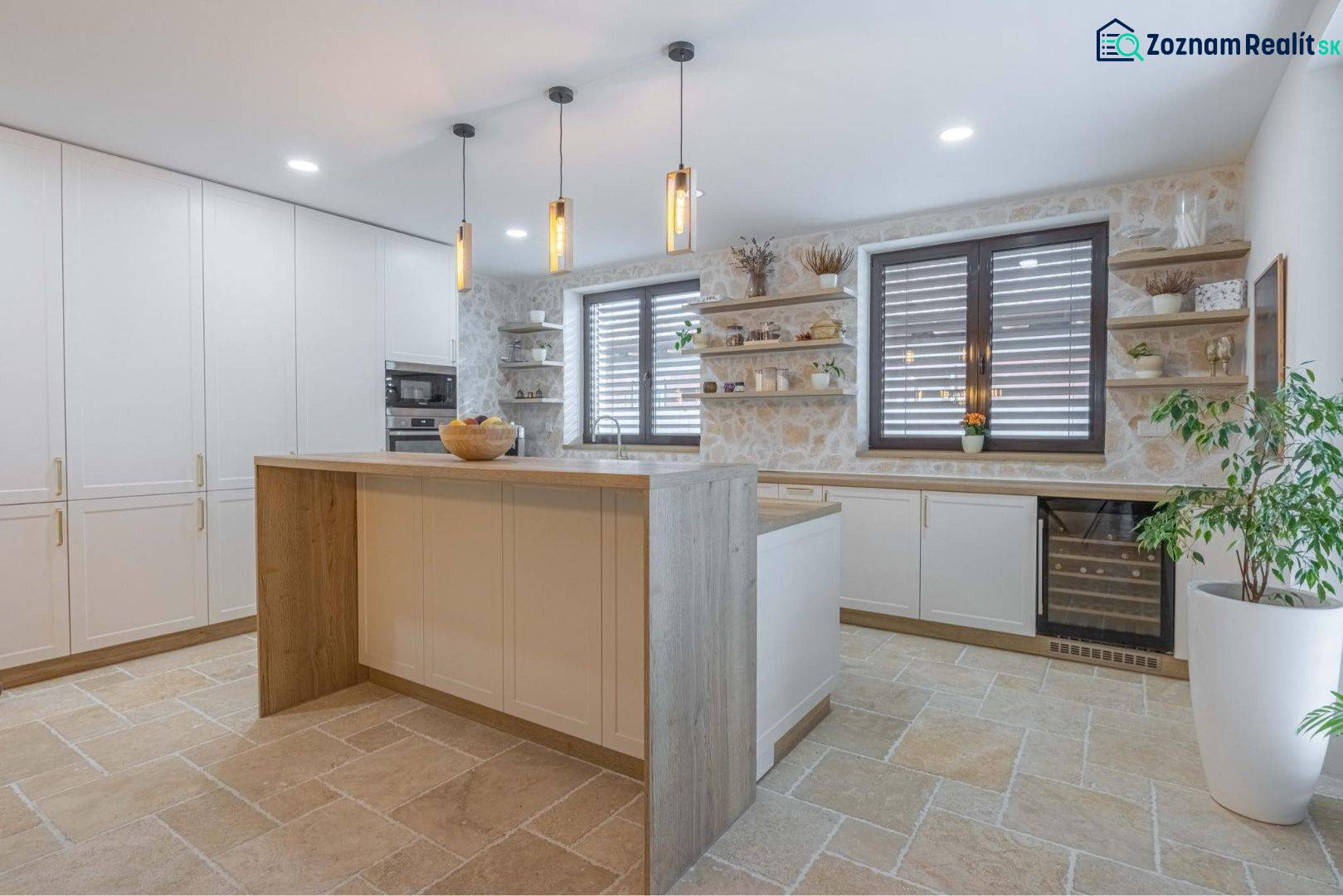 ALL INCLUSIVE |NA PREDAJ 4 IZB RD S DVOJGARÁŽOU, DUNAJSKÁ STREDA