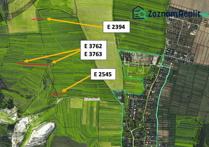 A Ludrová mezőgazdasági és erdőterületeinek térképe kiemelt parcellákkal.