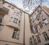 Eladó 2 szobás lakás, 2 szobás lakás, Gunduličova, Bratislava - Staré 