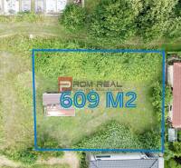 Légi felvétel a telkekről - lakóövezet Mariankán, a Na Tálkoch utcában, 609 m² területtel.