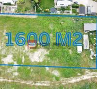 Légi felvétel a 1600 m²-es lakóterületről a Na Ovsisku utcában, Mariankában.