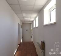 Sajnálom, ale potrebujem vedieť, čo presne chcete preložiť do maďarčiny. Mohli by ste mi poskytnúť text, ktorý chcete preložiť?