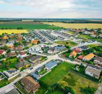 Légi felvétel a Majerská utcai lakóházakról Újfaluban, telkek - lakóhely.