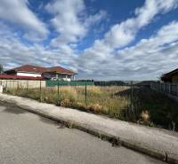 Lakótelek Kassán, Krásna városrészben, a Tokajská utcában.