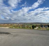 Kilátás a környező tájra a kassai Tokaji utcáról - Krásna városrészben.