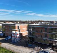 Háromszobás lakások építési projektje a Szlovákiai Grob Szivárvány utcájában.