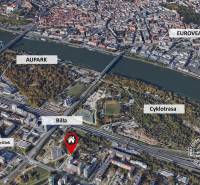 Légi felvétel Pozsonyról - Petržalkáról, ahol a Bosákova utcában található egy kétszobás lakás.