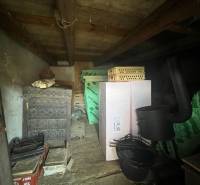 Samozrejme, pošlite mi text, ktorý chcete preložiť do maďarčiny.