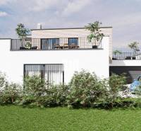 Családi ház terasszal, zölddel körülvéve, autóparkoló, kék ég.