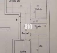 3 szobás lakás alaprajza: nappali, konyha, fürdőszoba, előszoba, szoba, hálószoba.