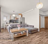 1 - 2025-10-30T133313.883.jpg