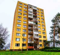 Tömbház az Ungvári utcában Kassán, a Déli városrészben, 2 szobás lakásokkal.