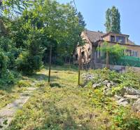 Családi ház a Búdková utcában, zöldövezetben, Pozsony - Óvárosban.