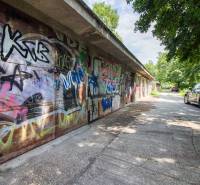 Pozrite si 17m², ZREKONŠTRUOVANÚ garáž, pri nemocnici Kramáre