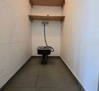 Je mi ľúto, ale nebol poskytnutý žiadny text na preklad. Mohli by ste prosím uviesť text, ktorý chcete preložiť do maďarčiny?