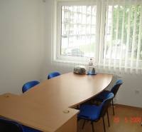 Sajnálom, nemôžem ti pomôcť s týmto prekladom.