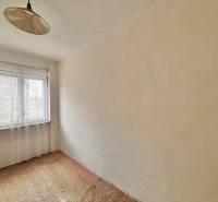 Samozrejme, prosím zadajte text, ktorý chcete preložiť do maďarčiny.