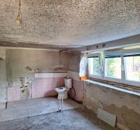 Ospravedlňujem sa, ale potreboval by som vedieť, čo konkrétne chcete preložiť do maďarčiny. Mohli by ste mi poskytnúť text, ktorý potrebujete preložiť?