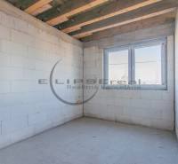 Sajnálom, ale potreboval by som vedieť, čo presne chcete preložiť do maďarčiny. Mohli by ste mi poskytnúť text, ktorý chcete preložiť?