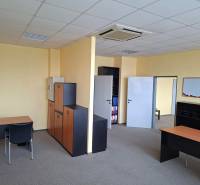 Ospravedlňujem sa, ale potreboval by som vedieť, čo presne chcete preložiť do maďarčiny. Mohli by ste mi poskytnúť text, ktorý chcete preložiť?