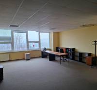 Je mi ľúto, ale nebol poskytnutý žiadny text na preklad. Mohli by ste prosím uviesť text, ktorý chcete preložiť do maďarčiny?