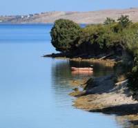 A Ljubač partvidéke gyönyörű kilátást nyújt a tengerre, ideális lakóhely.