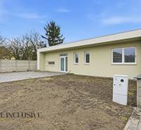 Családi ház Nagypakán, Csukárska Paka-n tágas telekkel és terasszal.