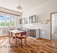 12 - 2025-10-09T125621.431.jpg