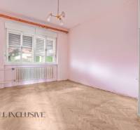 16 - 2025-10-09T125616.784.jpg