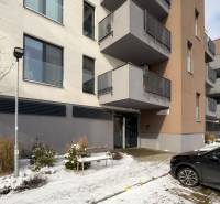 Tömbház a Zöld lejtő utcában, Kassa - Kassaújfalusi városrész.