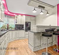 7 - 2025-12-08T102820.950.jpg