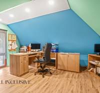 18 - 2025-12-08T102805.225.jpg