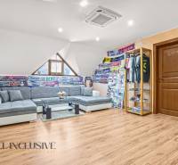 15 - 2025-12-08T102809.218.jpg