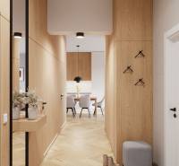 Folyosó egy 4 szobás lakásban fa mintázatú padlóval, amely az étkezőhöz vezet.