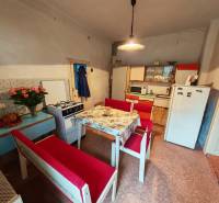 Danubioreal - realitna kancelária, Ing. Irena Petrovicsová, na predaj rodinný dom v Komárne , eladó családi ház 1.jpg