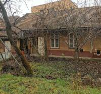 Danubioreal - realitna kancelária, Ing. Irena Petrovicsová, na predaj rodinný dom v Komárne , eladó családi ház 5.jpg