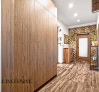 9 - 2025-10-07T112344.921.jpg