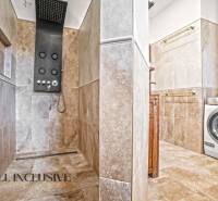 17 - 2025-10-07T112335.329.jpg