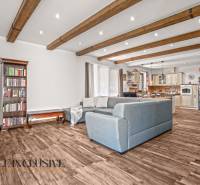 6 - 2025-10-07T112349.027.jpg