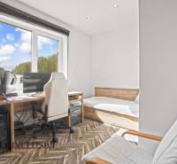 16 - 2025-08-28T111348.028.jpg