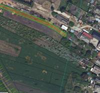 Légi felvétel a Tešedíkovo-i lakóterületekről, kijelölt parcellákkal.