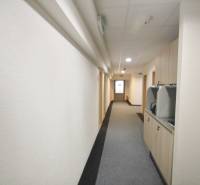 Ospravedlňujem sa, ale nemôžem poskytnúť preklad textu, ktorý ste uviedli. Ak máte iný text, ktorý by ste chceli preložiť, neváhajte ho zdieľať.